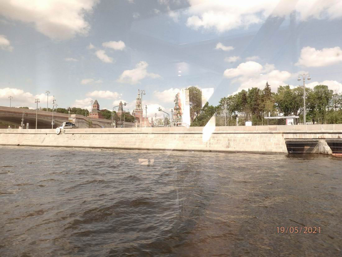 Теплоходная экскурсия по Москве-реке для членов Всероссийского Общества инвалидов Нагорный